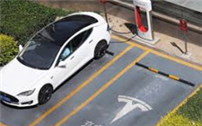 特斯拉變“摳”了 超級充電樁增收HVAC等費用
