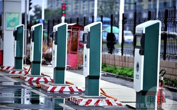 “新基建”風(fēng)口已至 充電樁行業(yè)真的能爆發(fā)嗎？
