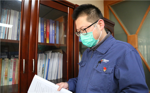 抗疫·黨旗飄揚丨初心里藏“私心”