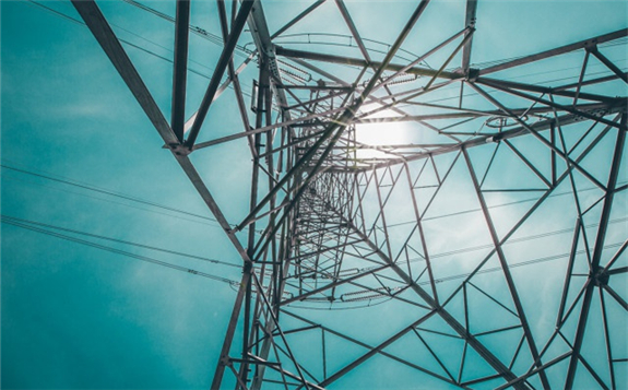 “新基建”為傳統(tǒng)行業(yè)轉(zhuǎn)型升級(jí)賦能 央企大手筆布局特高壓等領(lǐng)域建設(shè)