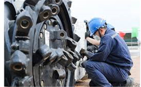 神東煤炭集團：國內首套等高式采煤裝備完成組裝