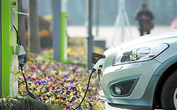 财政部等四部委：新能源车补贴政策延长2年，补贴前售价须在30万元以下