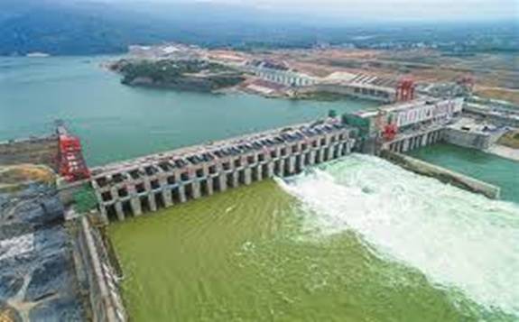 中国水电八局：湖南大藤峡首台机组投产发电