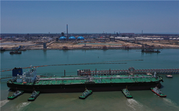 中國石化在建最大煉化一體化項目港口建成投用