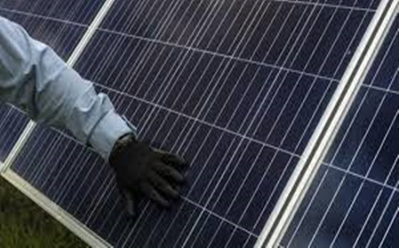 巴菲特投資的美國最大太陽能項目獲批準 裝機容量690兆瓦！