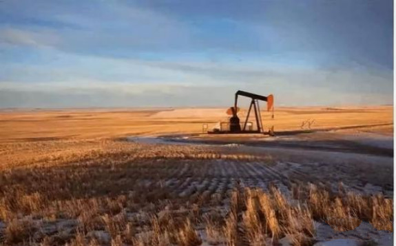 中國石油：準噶爾盆地沙灣凹陷油氣勘探獲重大突破 