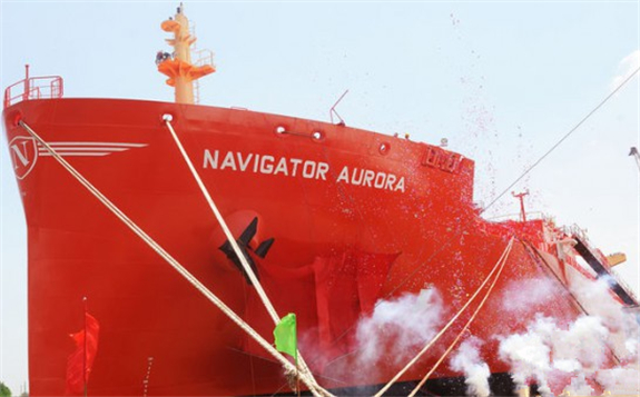 大國重器：我國自主制造的第三艘乙烯船交付中國石化使用