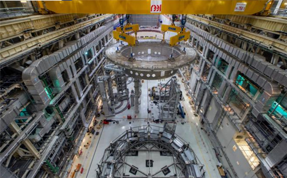 中核集團牽頭的中法聯(lián)合體開啟全球最大“人造太陽”核心安裝