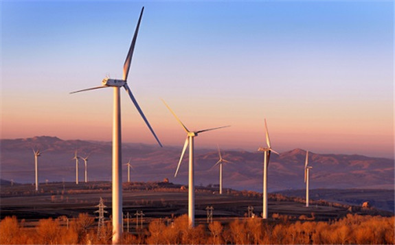 新疆首个风电平价上网示范项目投产发电
