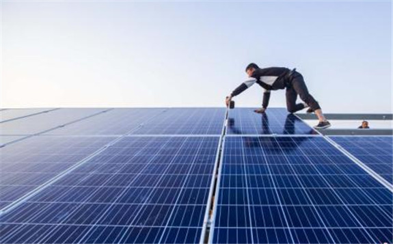 土耳其第一家集成太陽能電池板制造廠將于下個月開業(yè)