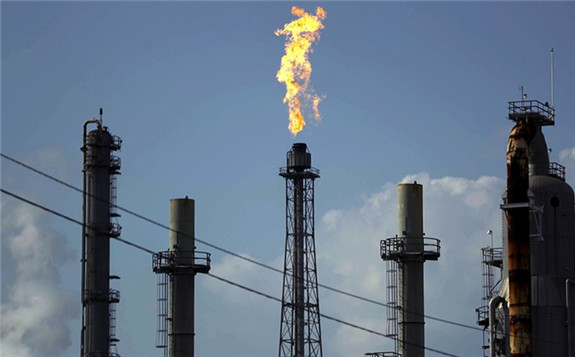 伊朗有望從阿扎德甘油田再生產(chǎn)27億桶石油