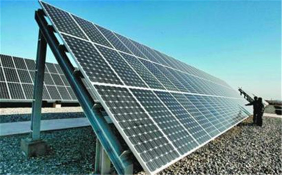 全球光伏市场上半年投资锐减1/4