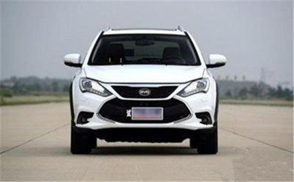 比亚迪7月纯电动汽车销量同比增长近10%，年内首次“转正”