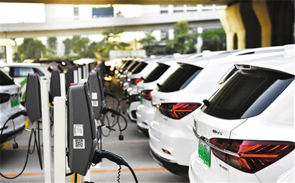 在新冠疫情和車市低迷的背景下，歐洲新能源汽車銷量異軍突起