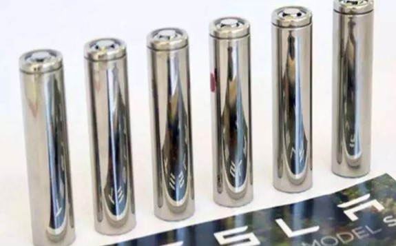 ​成本降至100美元/千瓦时，特斯拉新电池首次曝光