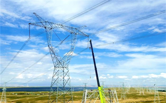 探訪世界首條新能源輸電大通道