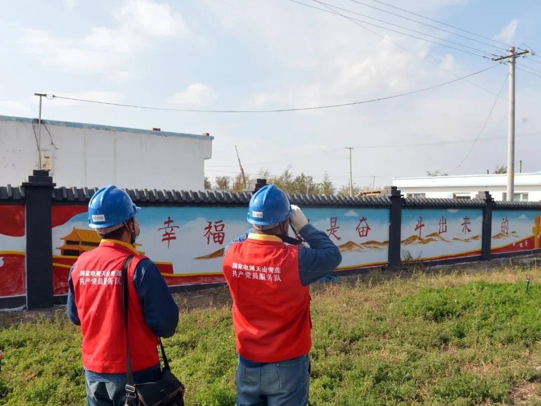 新疆農村電網輸電線路長度達10.83萬千米，農牧區電力基礎設施水平穩步提升