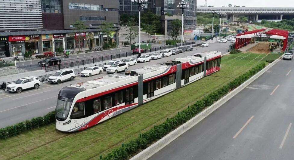 國內首條采用“超級電容+鈦酸鋰電池”有軌電車工程調試取得成功