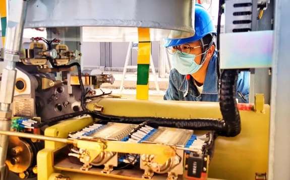 喀什地區首個220千伏GIS變電站——220千伏堯普變正式投入運行