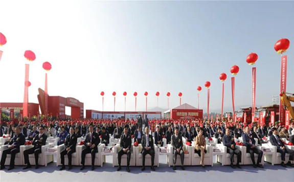 云南通威4萬噸高純晶硅項目舉行開工儀式