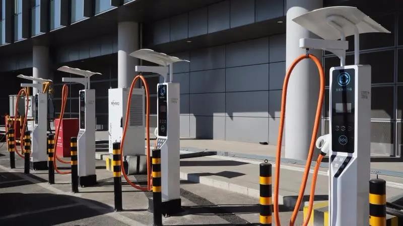 先控完成大興機場飛行區充電樁二期項目建設,交出了一份滿分答卷