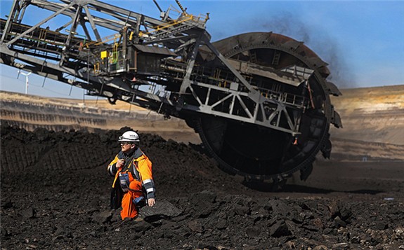 俄罗斯煤炭行业前三季度净亏损达380亿卢布