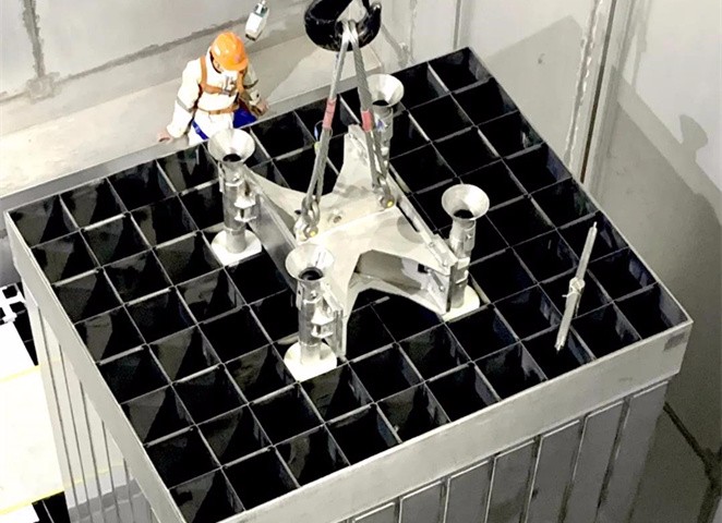 “华龙一号”示范工程福清核电6号机组乏燃料格架安装完成