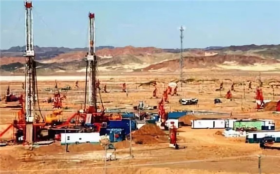 中國最大礫巖油田——瑪湖油田新建產能、年產油雙雙超200萬噸！