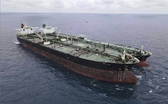 印尼扣押伊朗和巴拿马油轮 疑似非法转运燃料