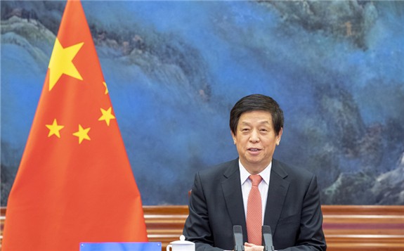 栗戰書以視頻方式同伊朗議長舉行會談 提出四點建議