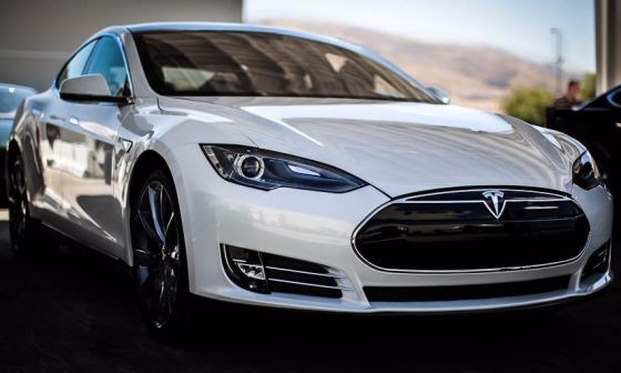 歐盟對電池制造廠投入巨額補貼，特斯拉獲益