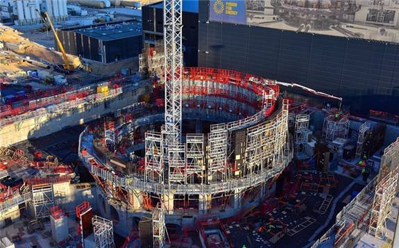 國際熱核聚變實驗堆（ITER）重要部件杜瓦超大矩形波紋管研制成功進入量產