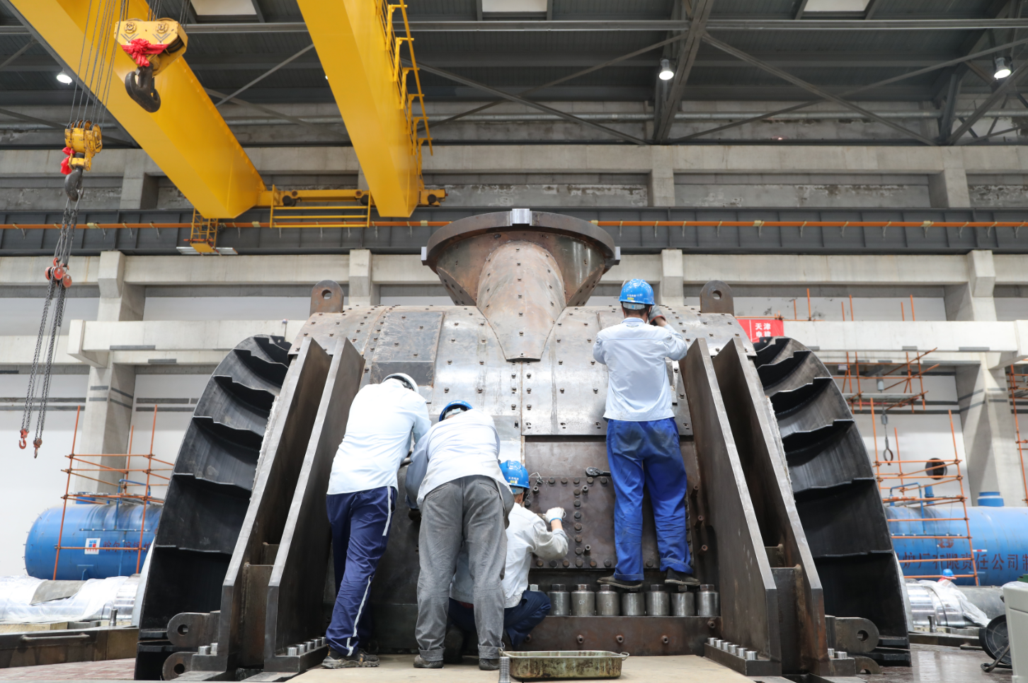 國能（連江）港電有限公司1號機組2號低壓缸扣缸順利完成