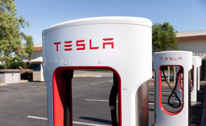 最新研究表明，特斯拉超级充电站提供了最佳的EV充电体验