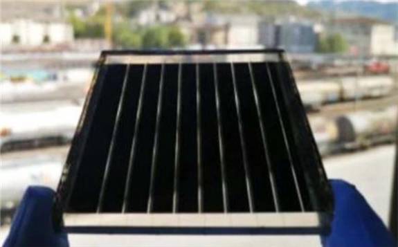 合成的新材料可用于制造极高效的过氧化物太阳能电池