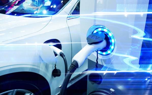 2021年全球新能源汽车销量榜单：特斯拉居首 比亚迪第二