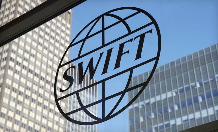 金融核弹 西方制裁俄罗斯打SWIFT这张牌好使吗？