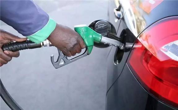南非汽柴油价格大涨 经济学家：未来可能面临更高价格