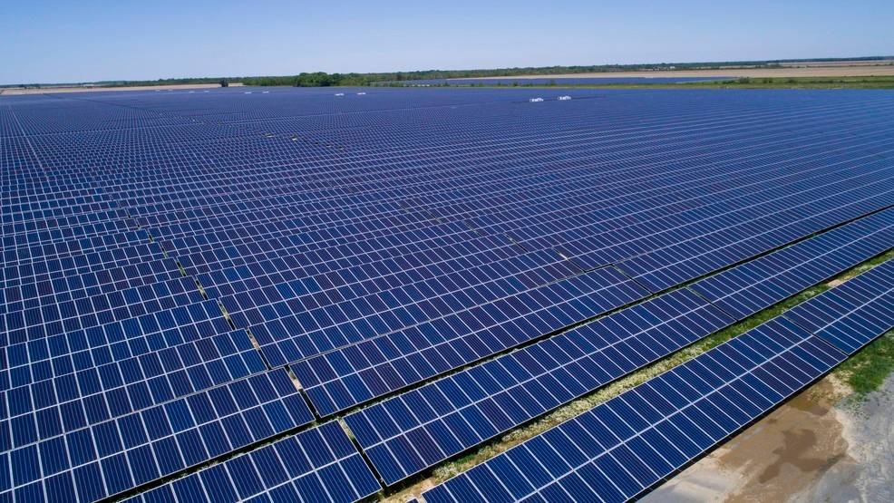 喀北部地区开始使用太阳能发电厂发电