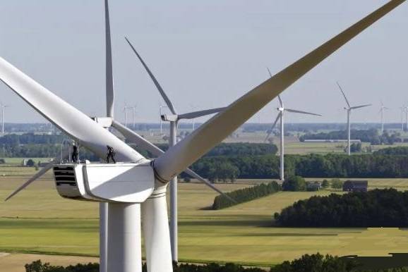 中国继续引领全球风电装机增长