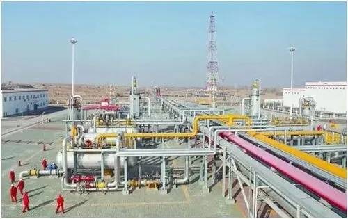 新疆阿拉山口綜保區油氣線罐區改造項目建設正全力加速中！