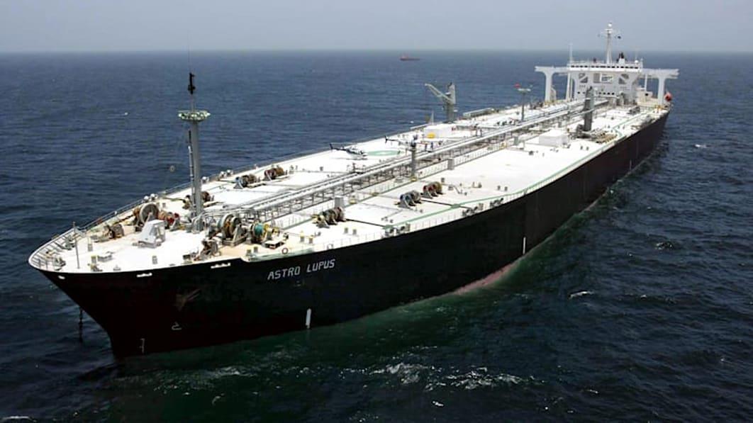 欧委会提议年底前全面禁止进口俄石油