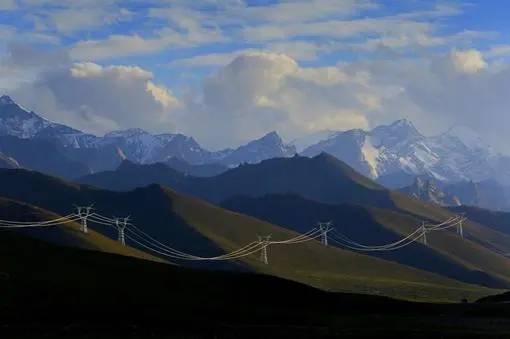 新疆外送新能源突破百亿千瓦时