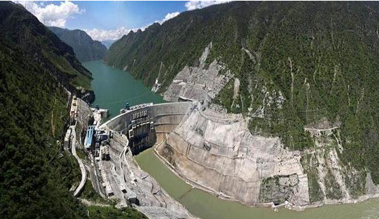 国家能源集团双江口水电站建成国内最大旋流竖井穹顶