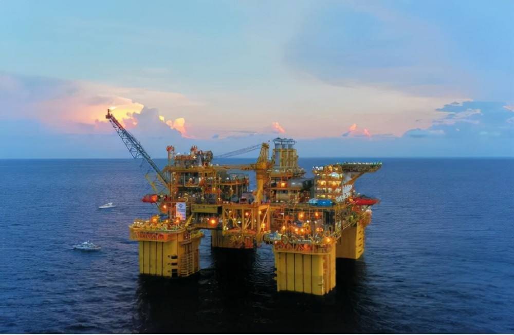 “深海一号”大气田累产天然气超20亿立方米 “深海二号”建设启动在即