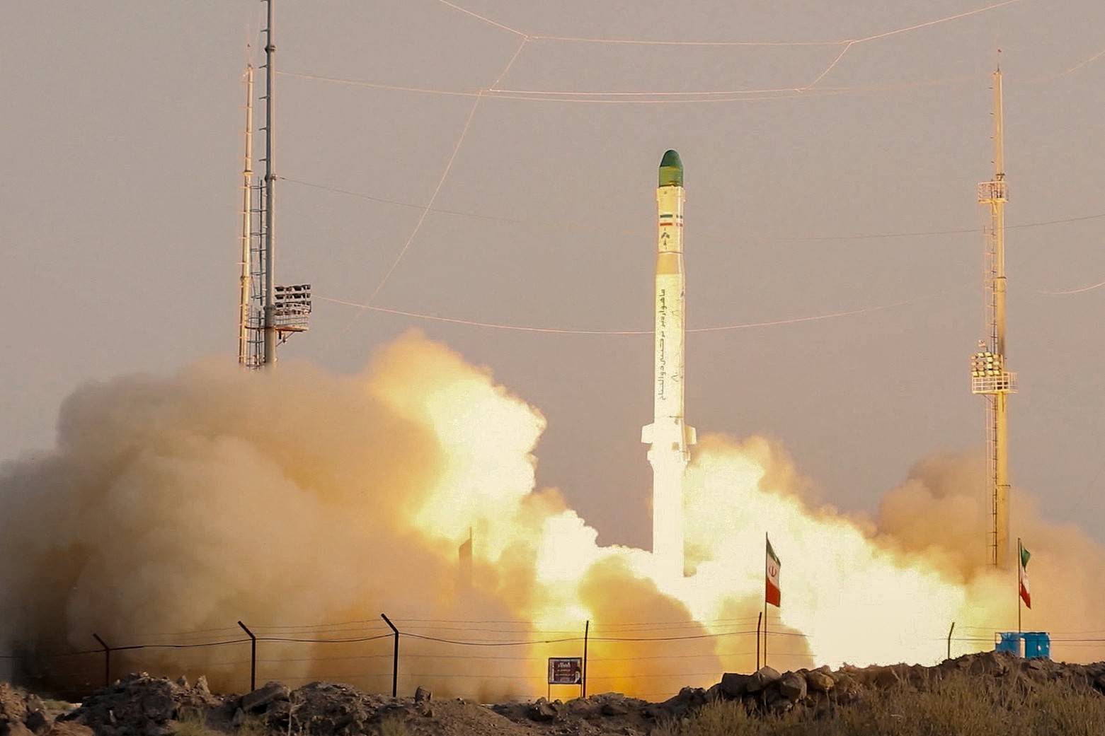 伊核谈判即将重启之际，伊朗成功试射祖尔加纳卫星运载火箭
