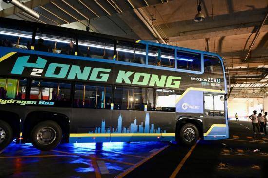 香港城巴引入全球首辆三轴双层氢能巴士
