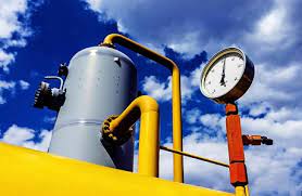 空调和大门一起开？罚款！法官员打击能源浪费“出奇招”