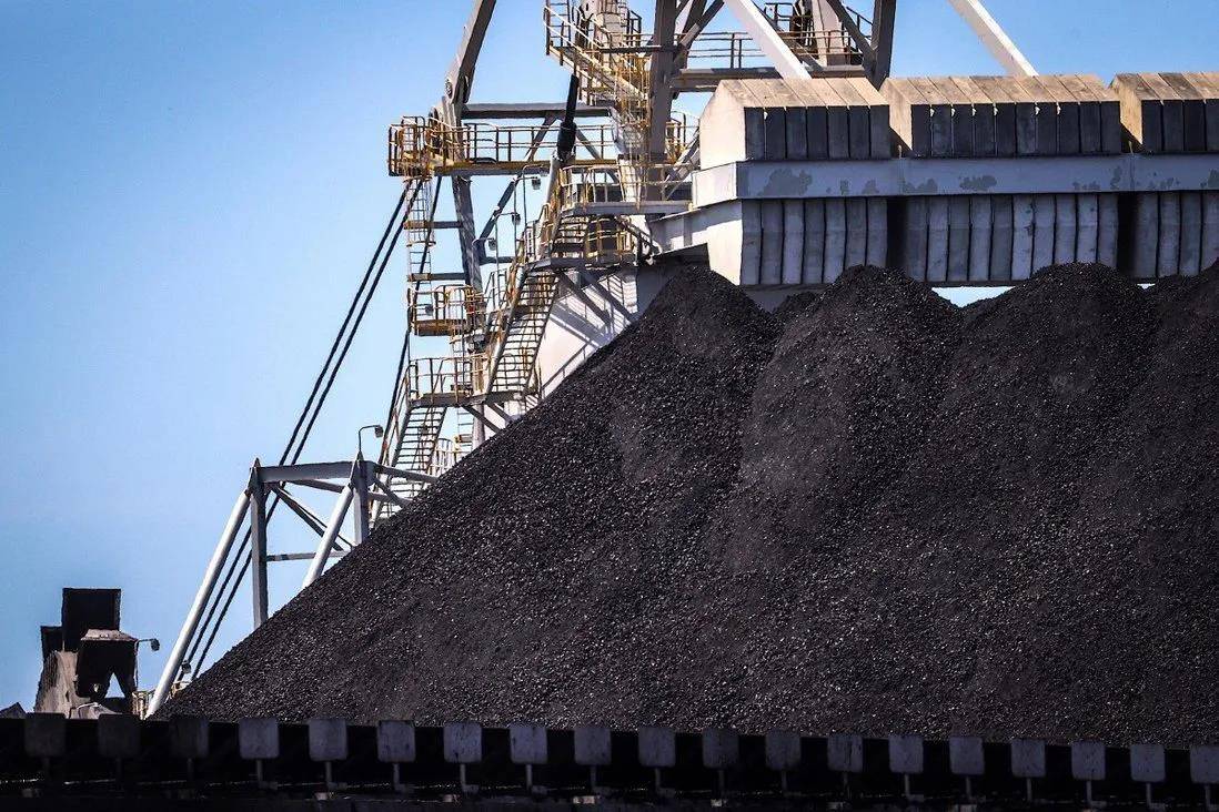 煤炭核增了4.9億噸 產量增16.1% 市場供應多了2.3億噸！