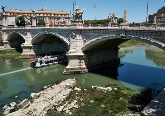 西媒：干旱肆虐，罗马仍坚持为喷泉供水
